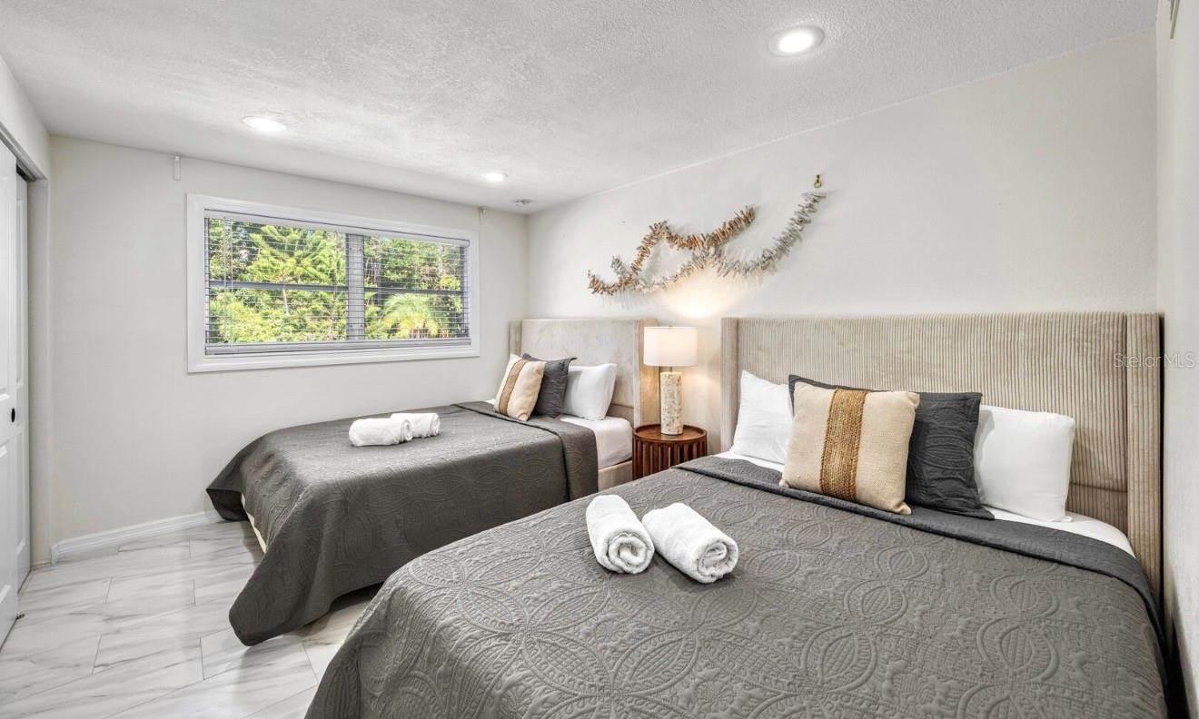 578 - 580 Companion Way, Longboat Key, FL 34228