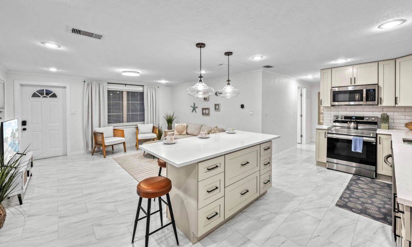 578 - 580 Companion Way, Longboat Key, FL 34228