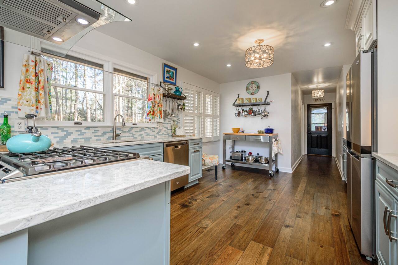 355 Mockingbird Drive, Hendersonville, NC 28792