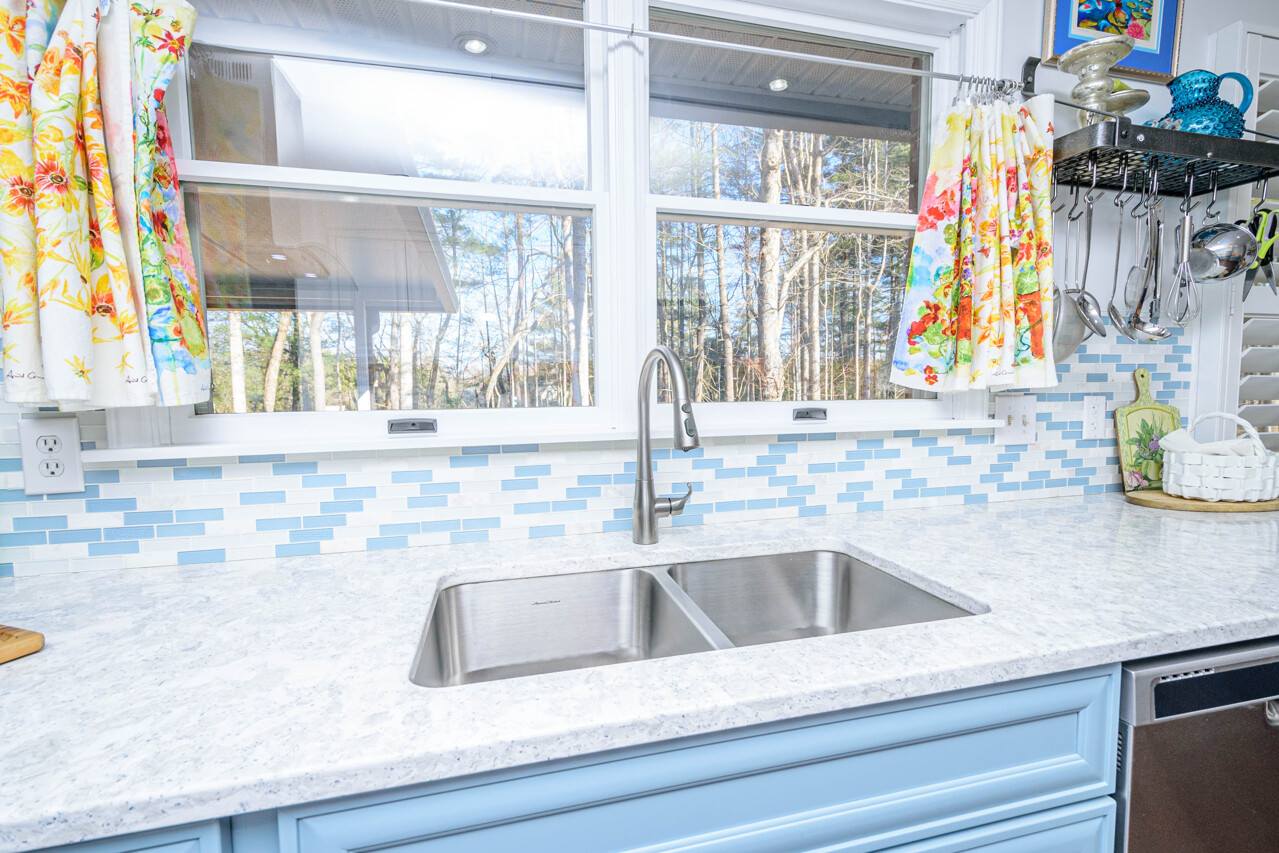 355 Mockingbird Drive, Hendersonville, NC 28792