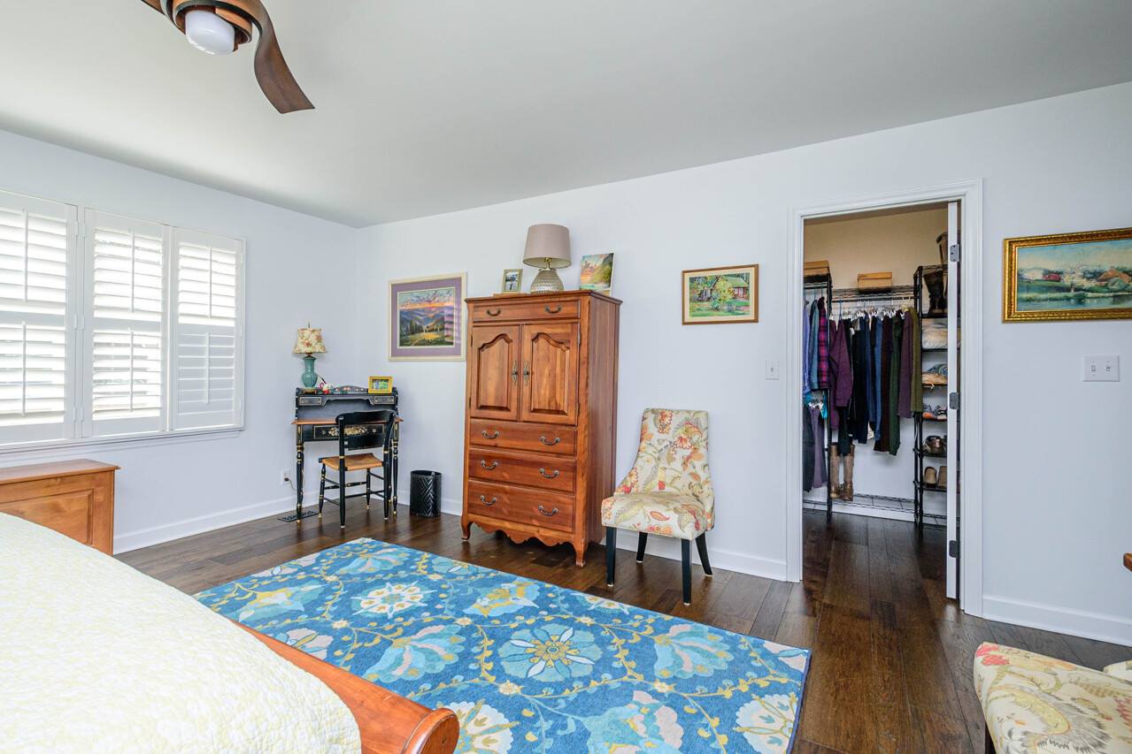 355 Mockingbird Drive, Hendersonville, NC 28792