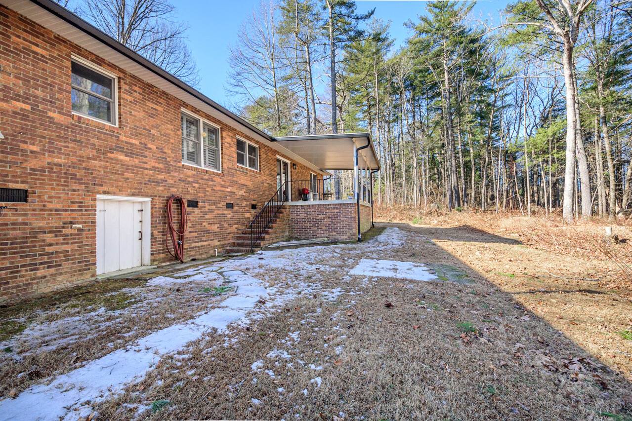 355 Mockingbird Drive, Hendersonville, NC 28792