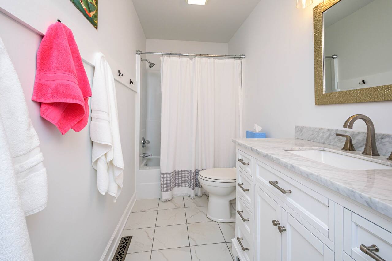 355 Mockingbird Drive, Hendersonville, NC 28792