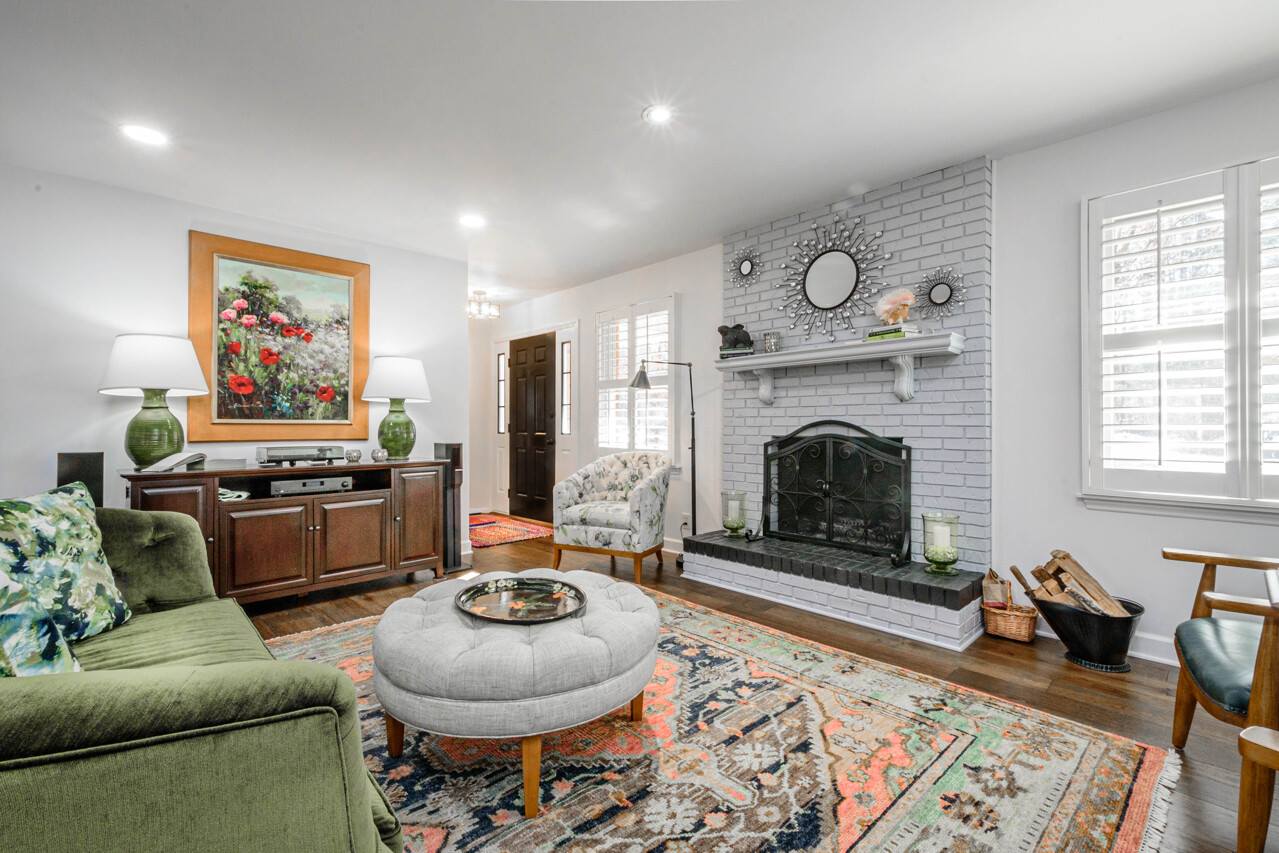 355 Mockingbird Drive, Hendersonville, NC 28792