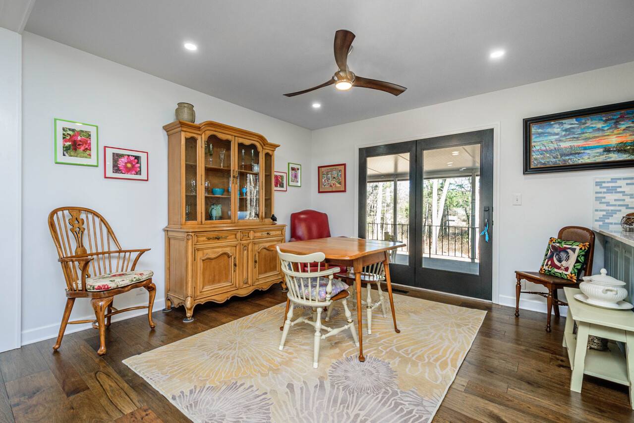 355 Mockingbird Drive, Hendersonville, NC 28792