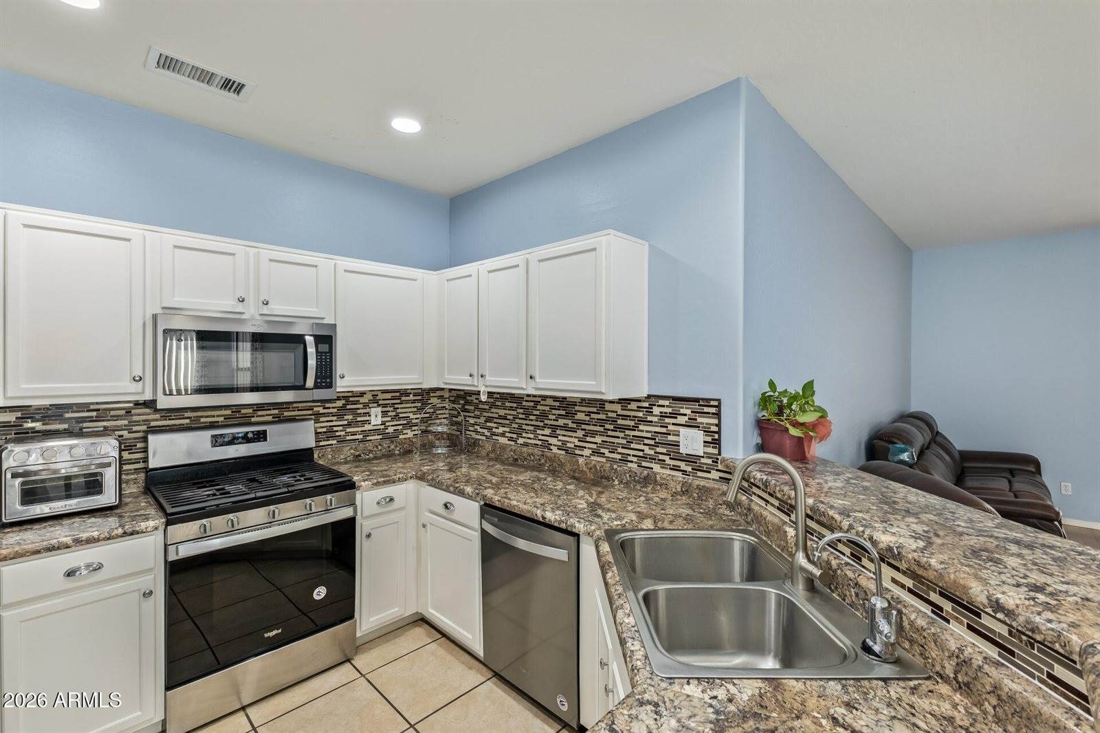 10144 East Knowles Avenue, Mesa, AZ 85209
