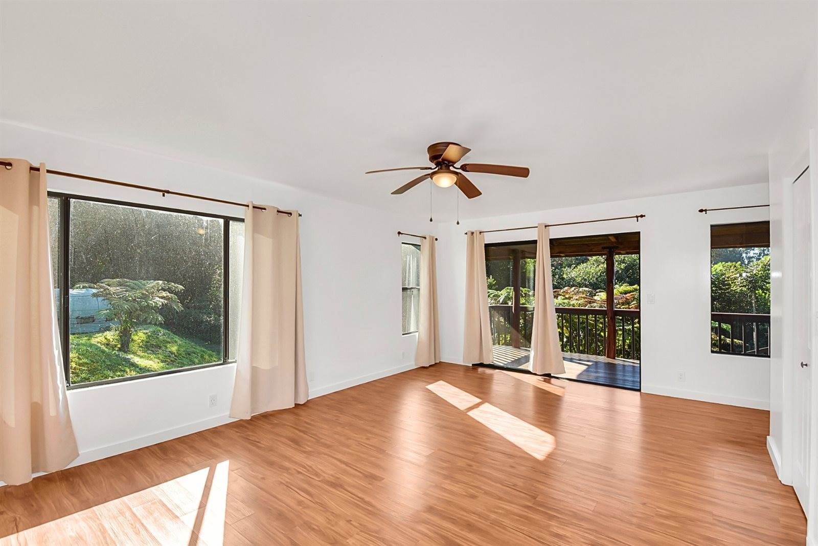 75-5545 Hahai St, Holualoa, HI 96725