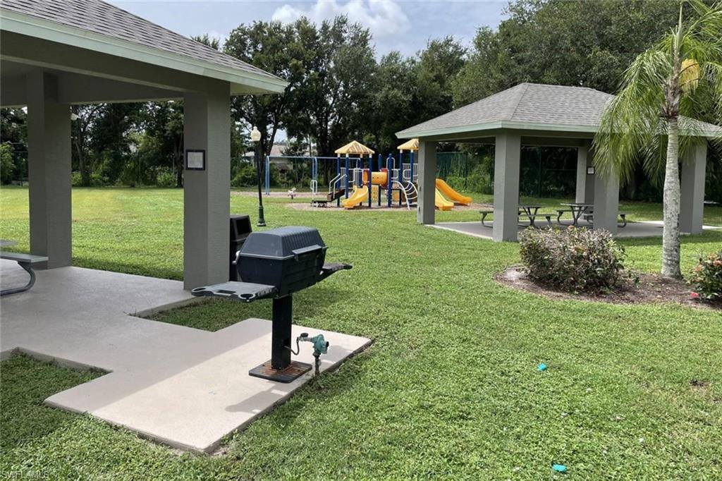 9151 Kings Cove Ct, Fort Myers, FL 33967