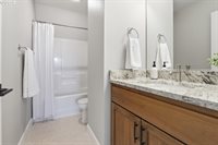 3646 NE Joel St, McMinnville, OR 97128