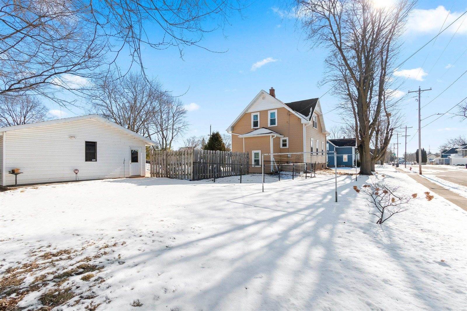 220 Dewey Street, Brillion, WI 54110