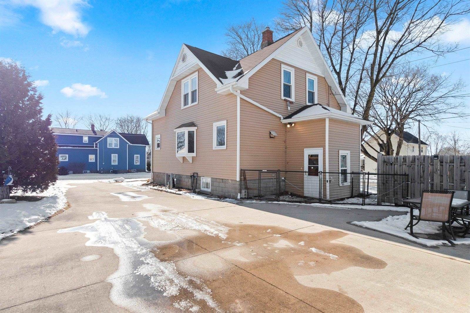 220 Dewey Street, Brillion, WI 54110