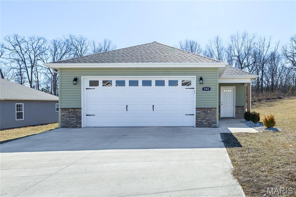 105 Daniels Court, Saint Robert, MO 65584