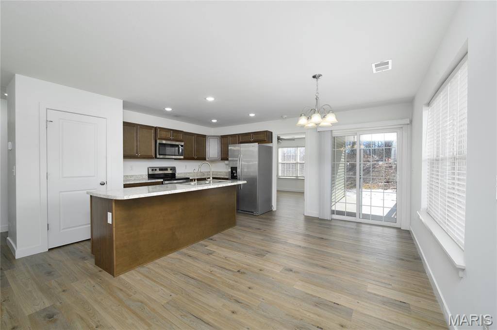 105 Daniels Court, Saint Robert, MO 65584