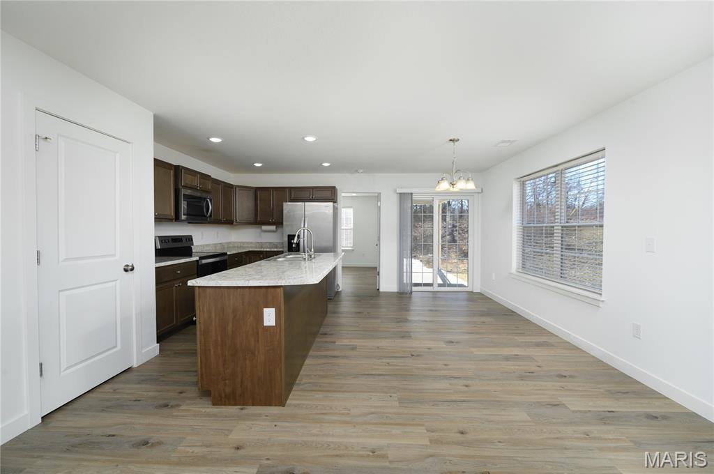 105 Daniels Court, Saint Robert, MO 65584