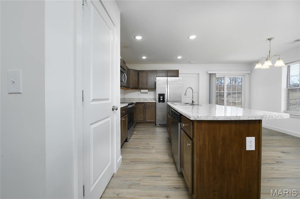 105 Daniels Court, Saint Robert, MO 65584