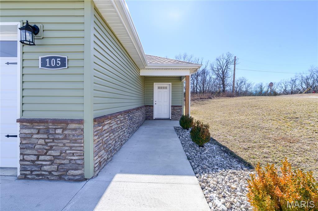 105 Daniels Court, Saint Robert, MO 65584