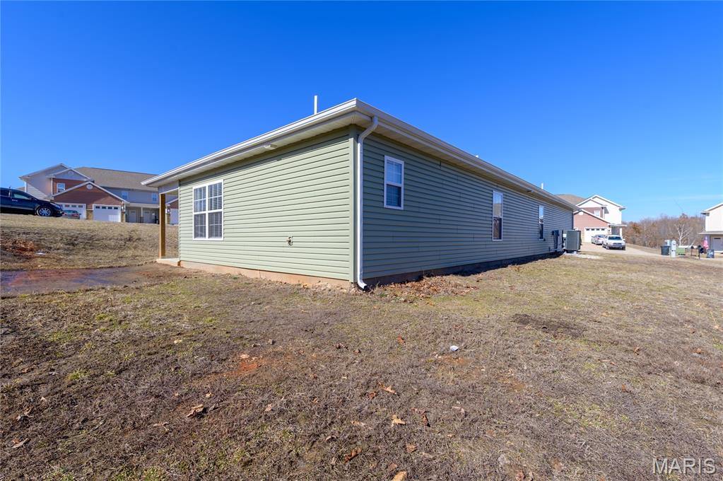 105 Daniels Court, Saint Robert, MO 65584