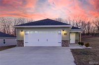 105 Daniels Court, Saint Robert, MO 65584