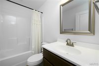 105 Daniels Court, Saint Robert, MO 65584