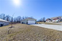 105 Daniels Court, Saint Robert, MO 65584