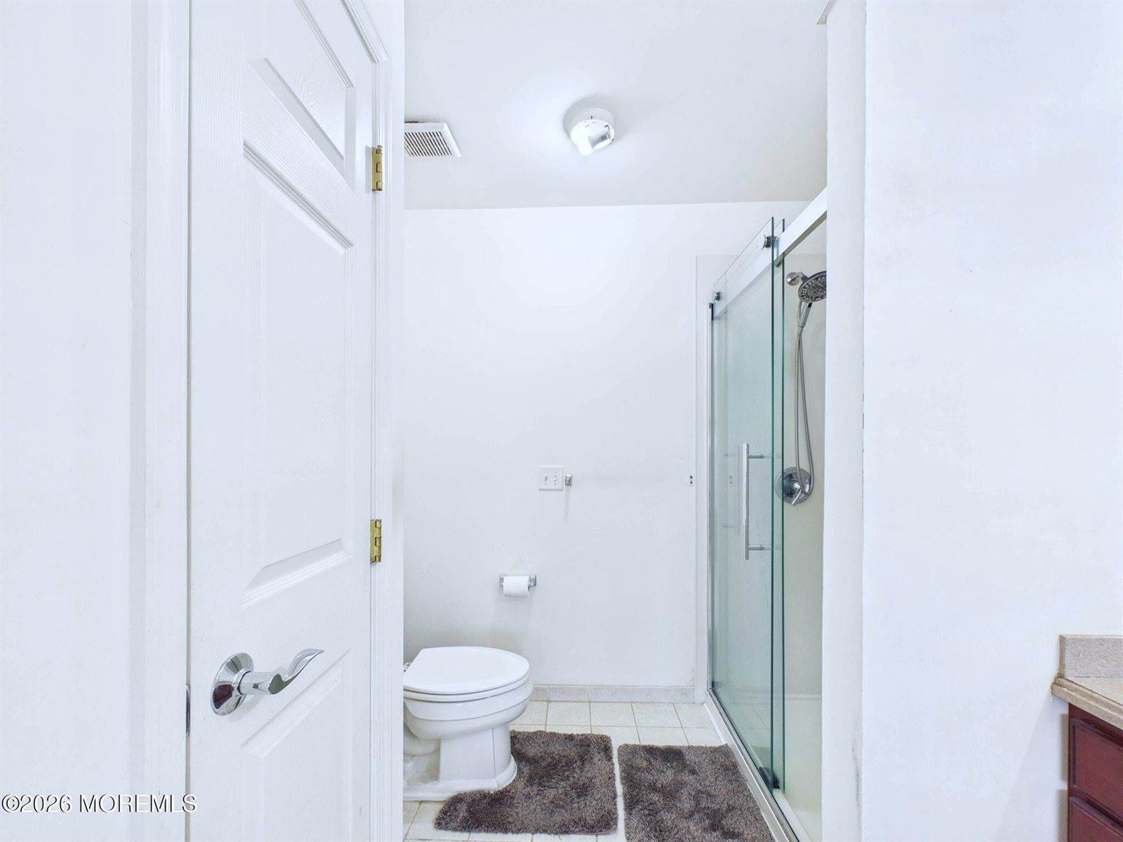 13 Skurka Court, Sayreville, NJ 08872