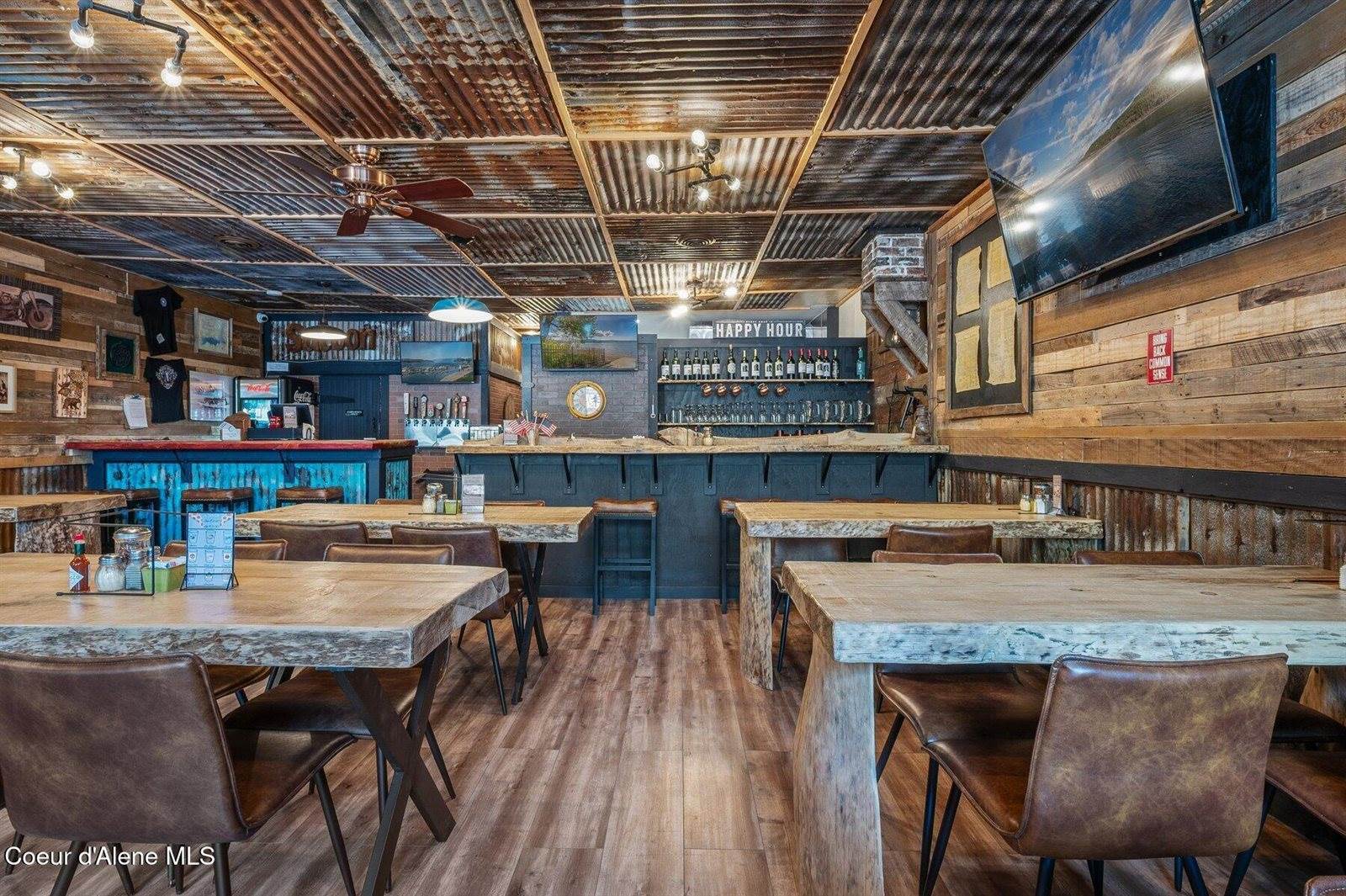 6242 West Maine St, Spirit Lake, ID 83869