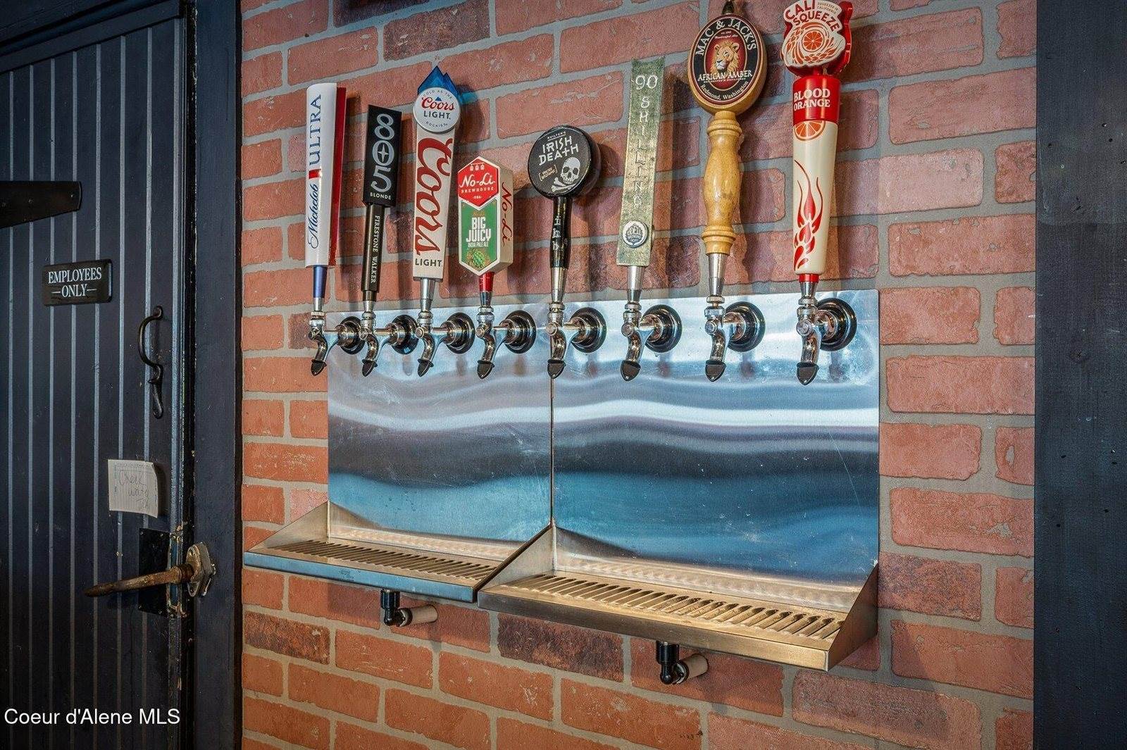 6242 West Maine St, Spirit Lake, ID 83869