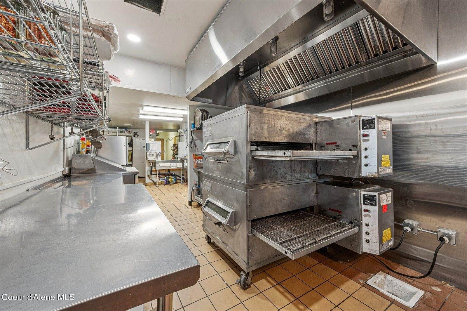 6242 West Maine St, Spirit Lake, ID 83869