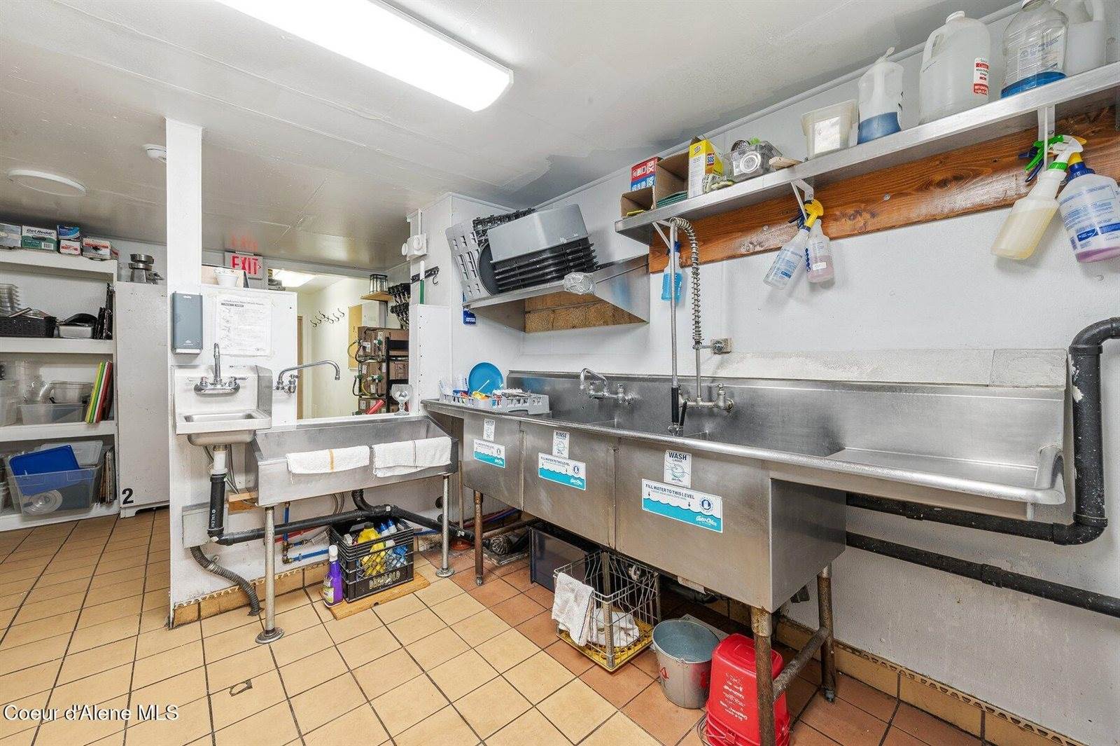 6242 West Maine St, Spirit Lake, ID 83869