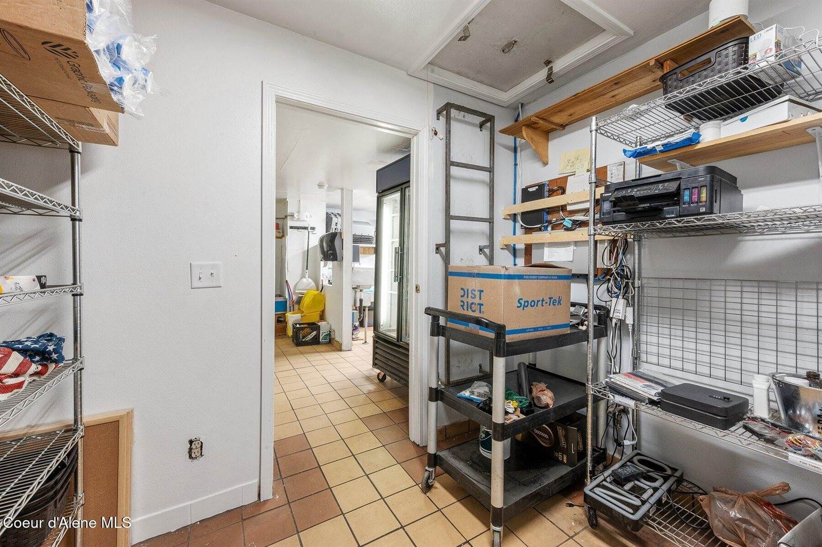 6242 West Maine St, Spirit Lake, ID 83869