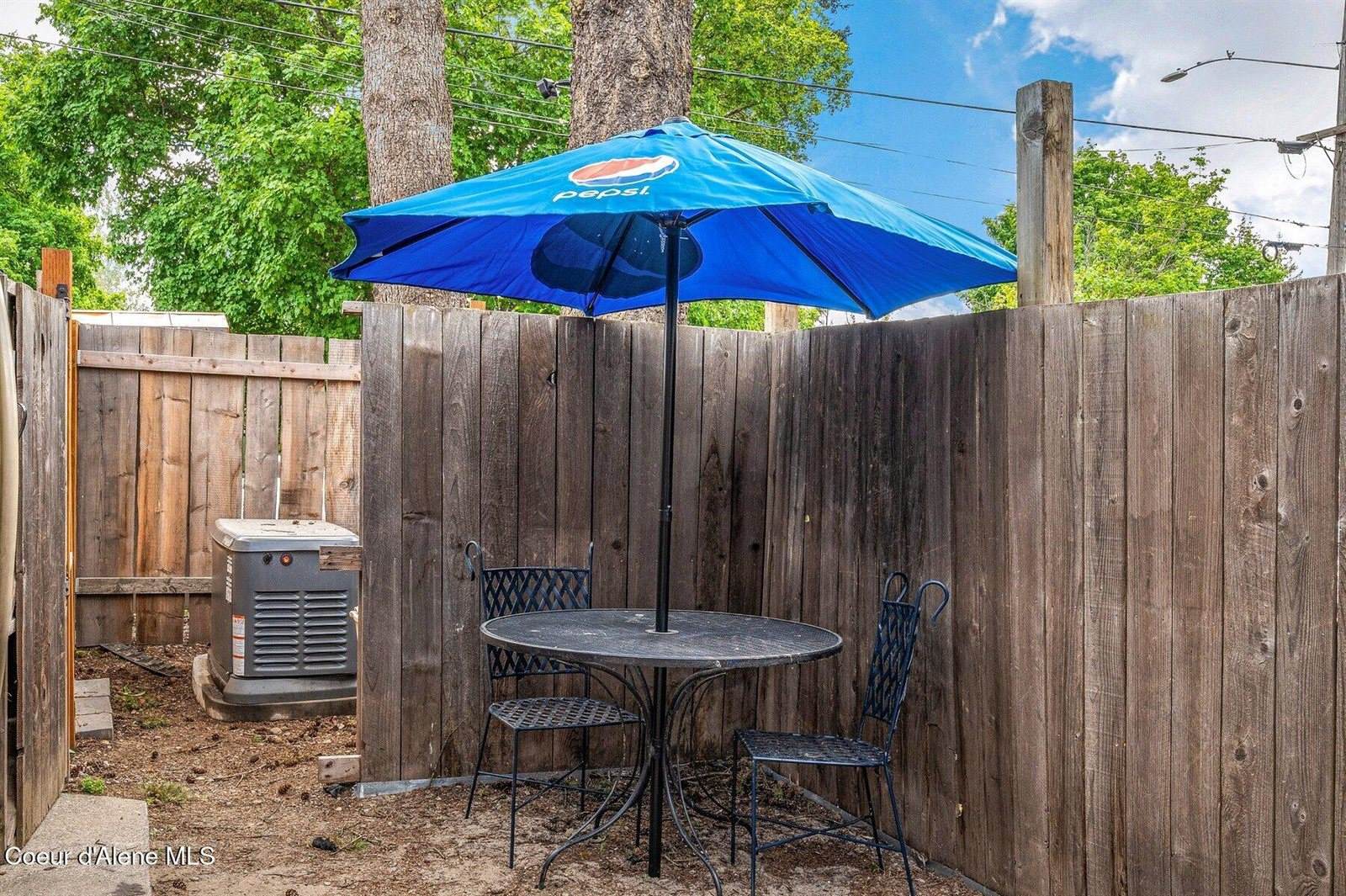 6242 West Maine St, Spirit Lake, ID 83869