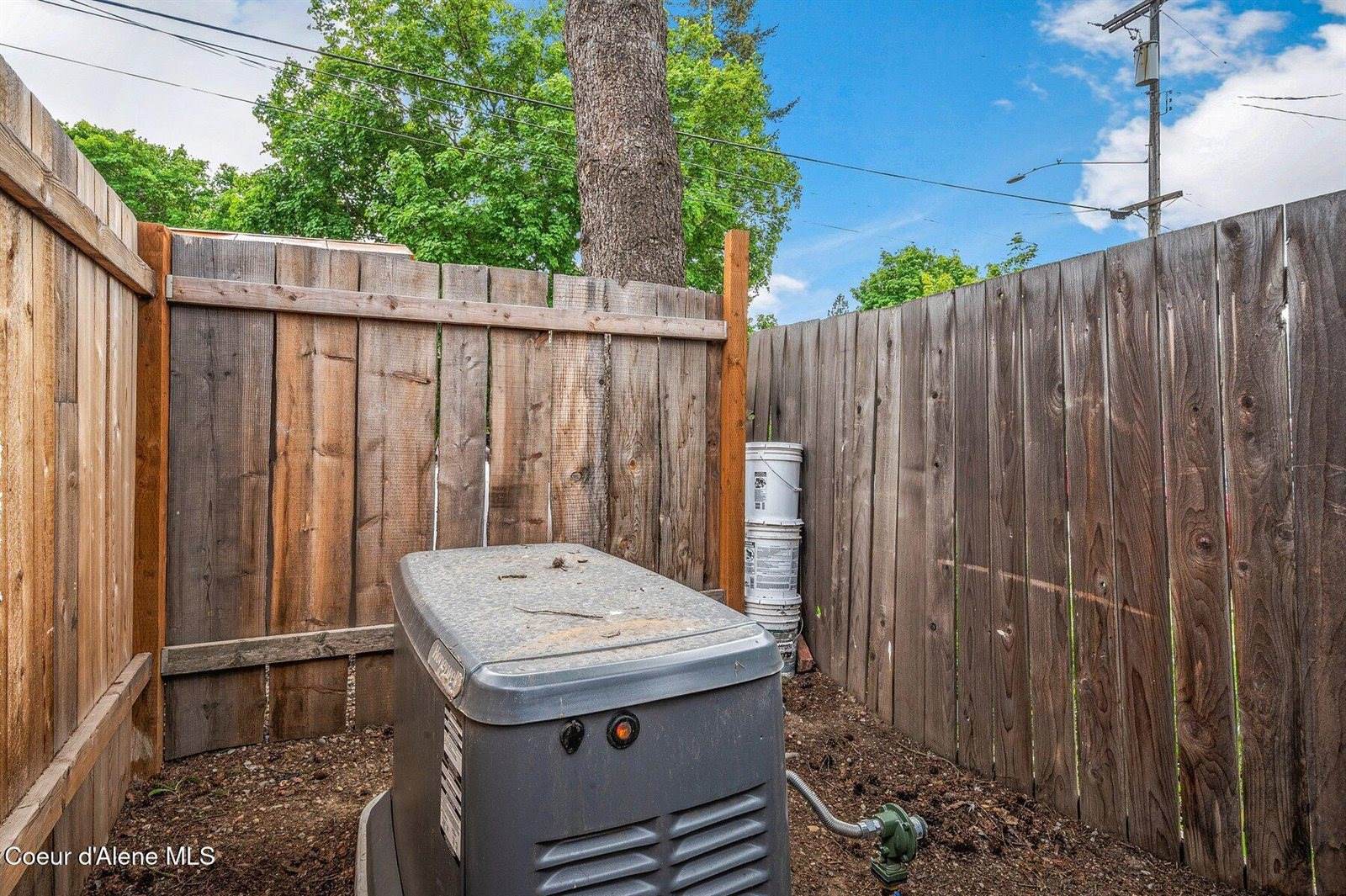 6242 West Maine St, Spirit Lake, ID 83869