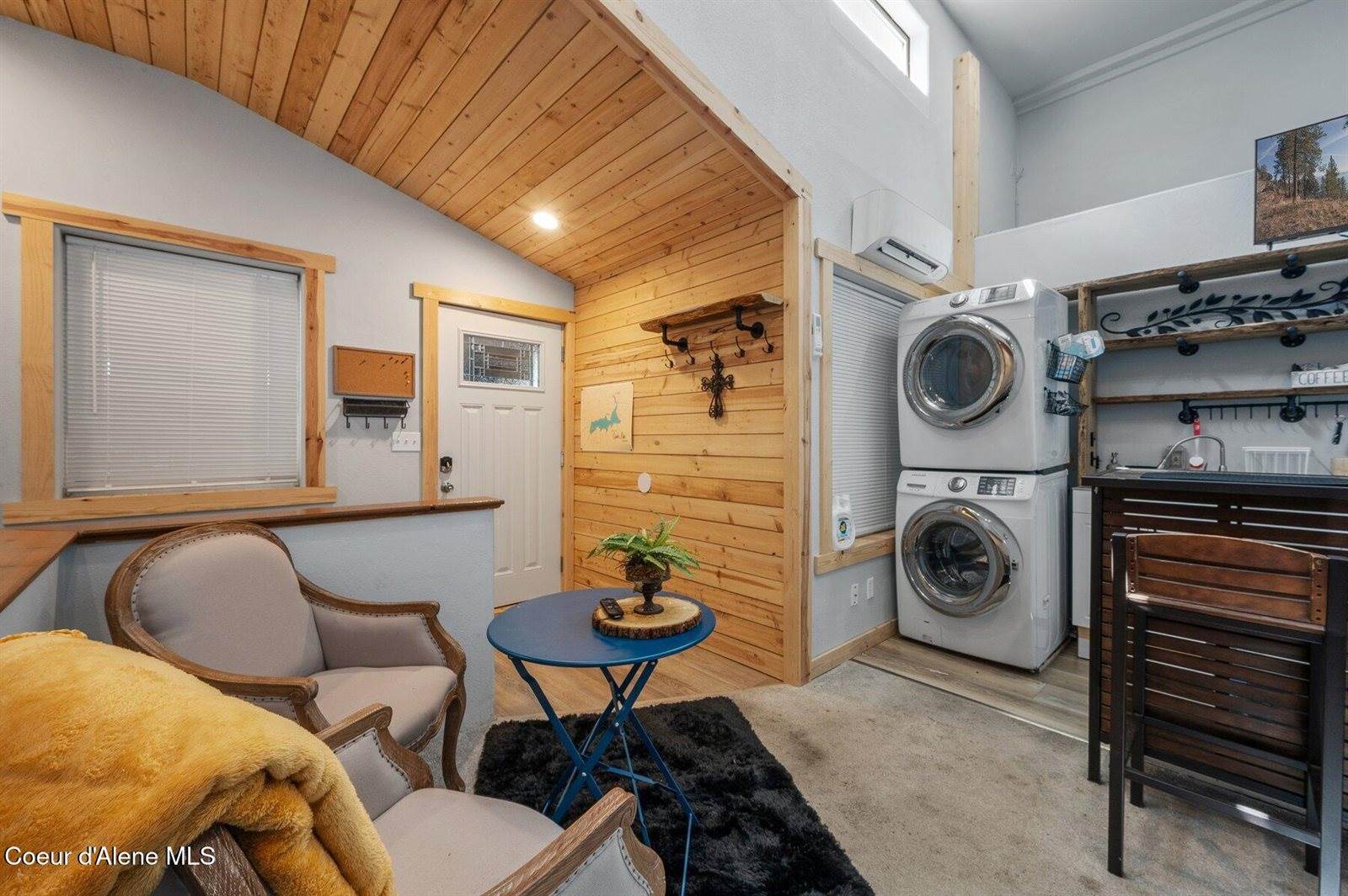 6242 West Maine St, Spirit Lake, ID 83869