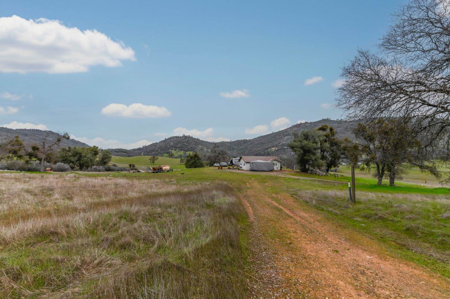 6074 Chaparojas Street, Angels Camp, CA 95222