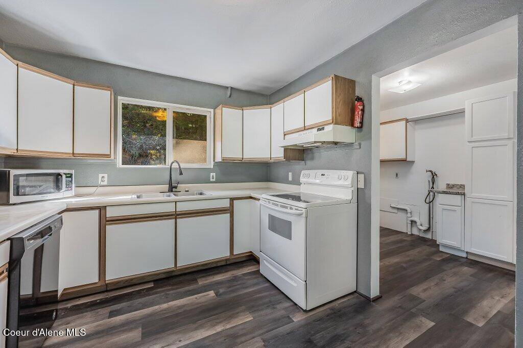 94 Lochsa Ln, Kingston, ID 83839