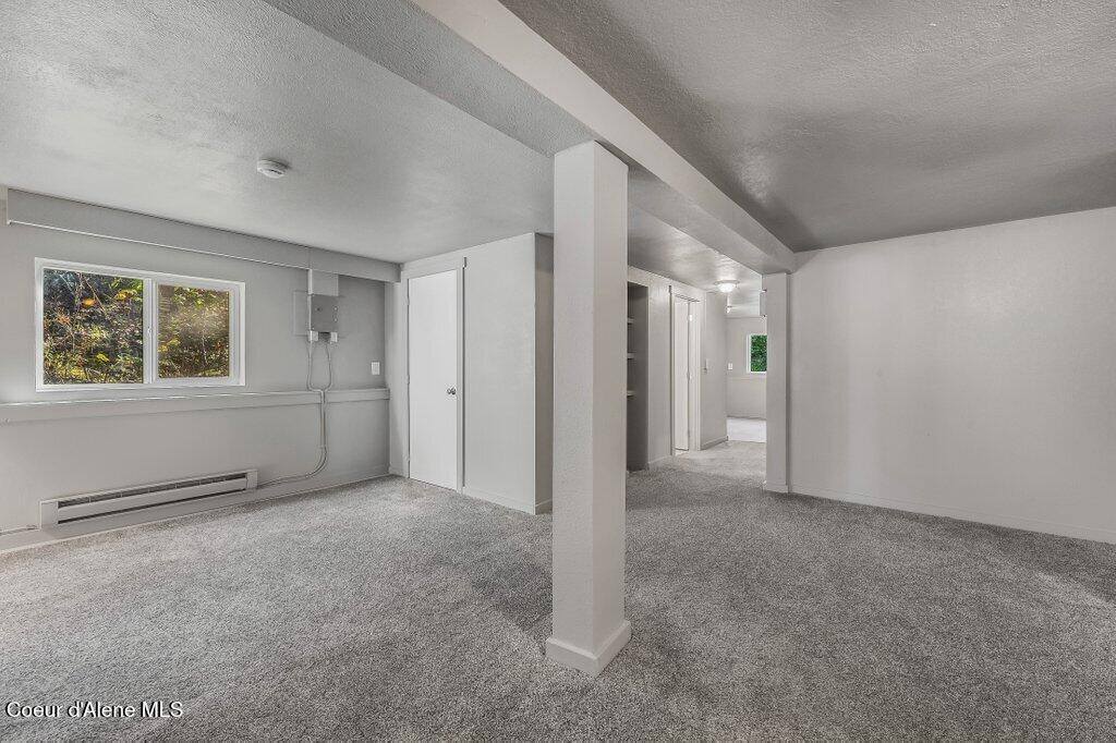 94 Lochsa Ln, Kingston, ID 83839