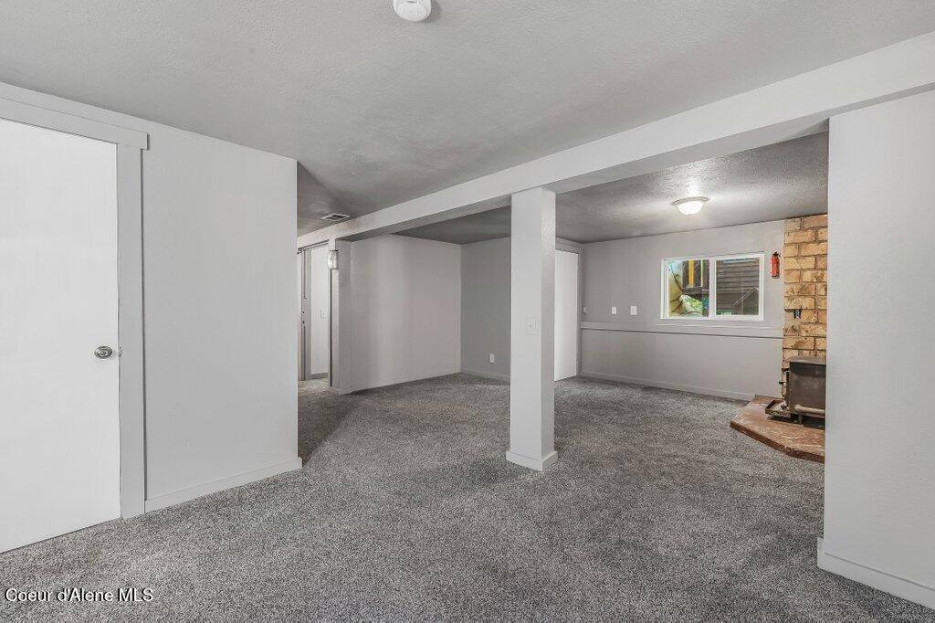 94 Lochsa Ln, Kingston, ID 83839