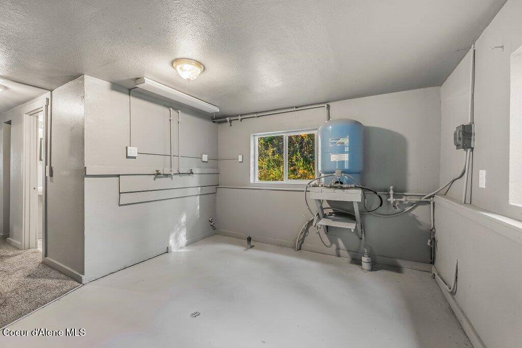 94 Lochsa Ln, Kingston, ID 83839