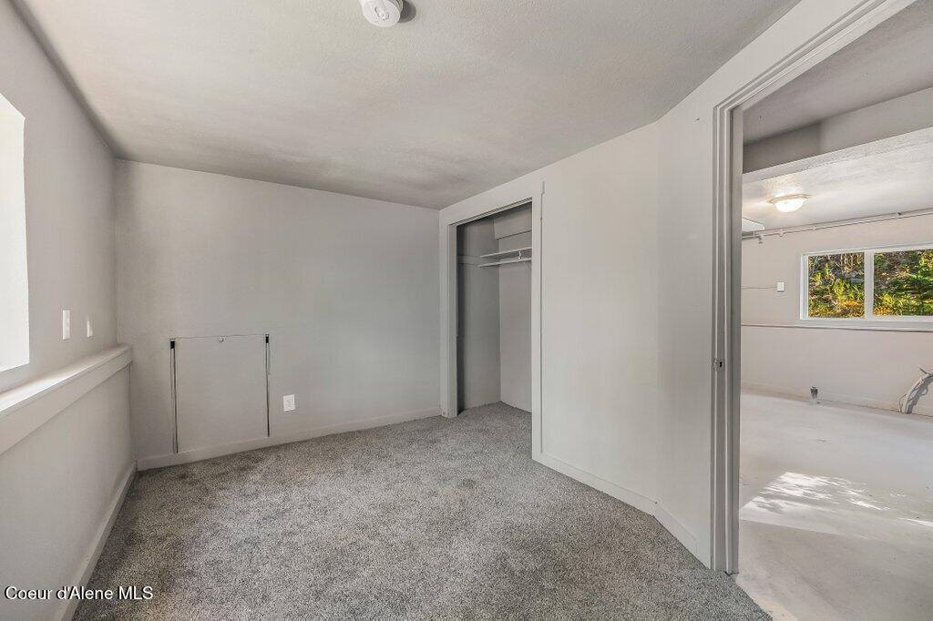 94 Lochsa Ln, Kingston, ID 83839