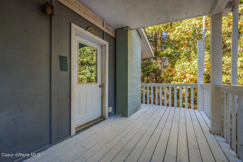 94 Lochsa Ln, Kingston, ID 83839