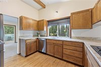 16553 NE Fargo Cir, Portland, OR 97230