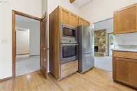 16553 NE Fargo Cir, Portland, OR 97230