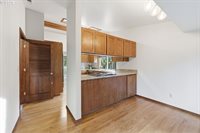 16553 NE Fargo Cir, Portland, OR 97230