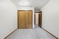 16553 NE Fargo Cir, Portland, OR 97230