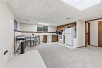 16553 NE Fargo Cir, Portland, OR 97230
