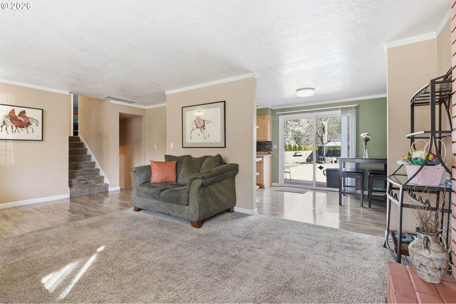 3820 SE Stott Cir, Troutdale, OR 97060