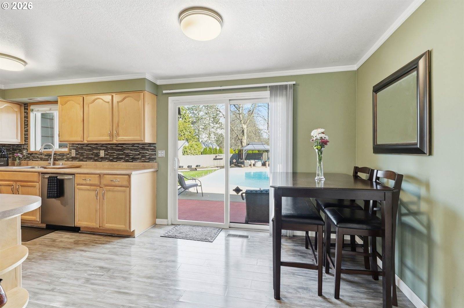 3820 SE Stott Cir, Troutdale, OR 97060