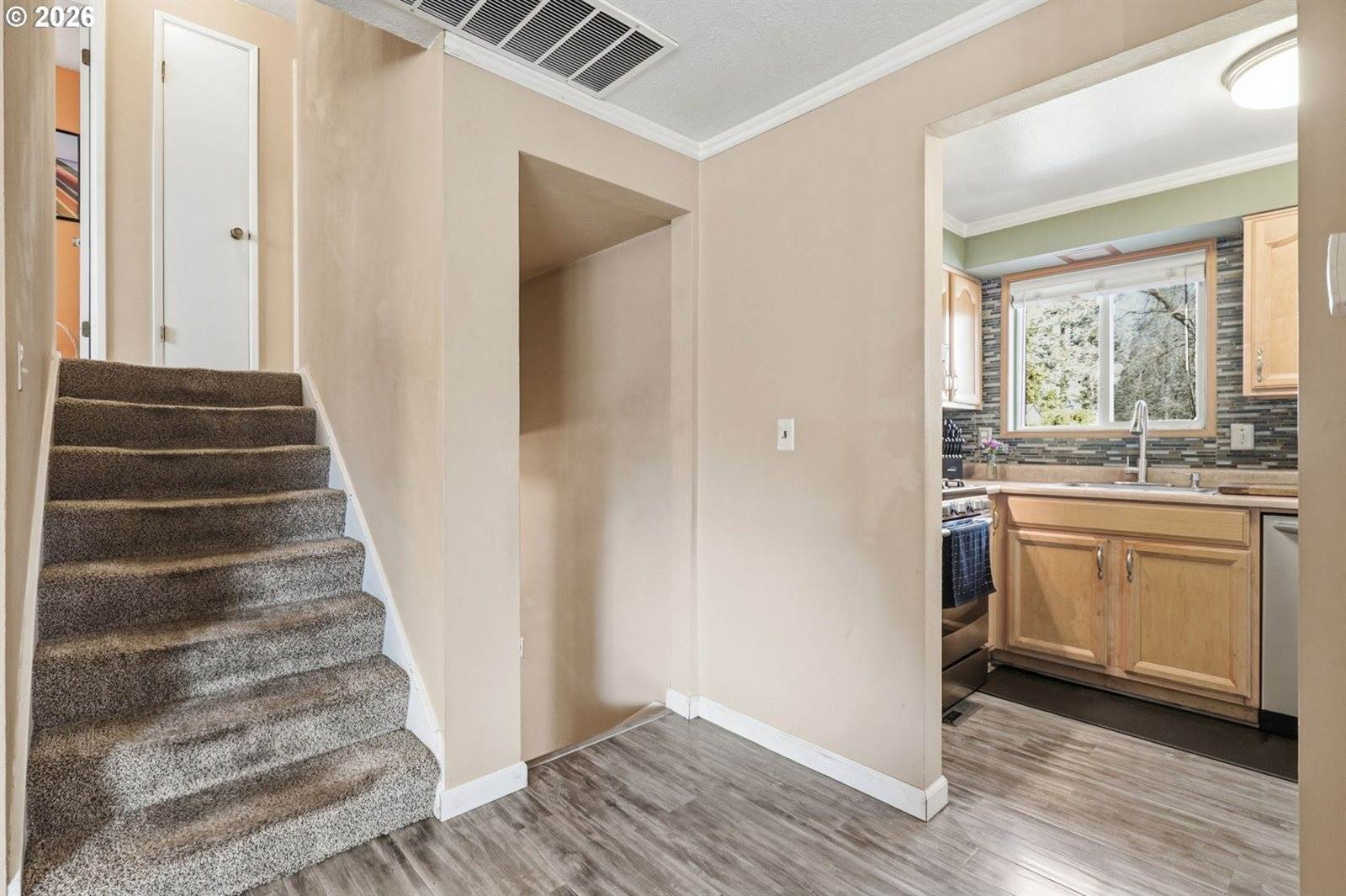 3820 SE Stott Cir, Troutdale, OR 97060