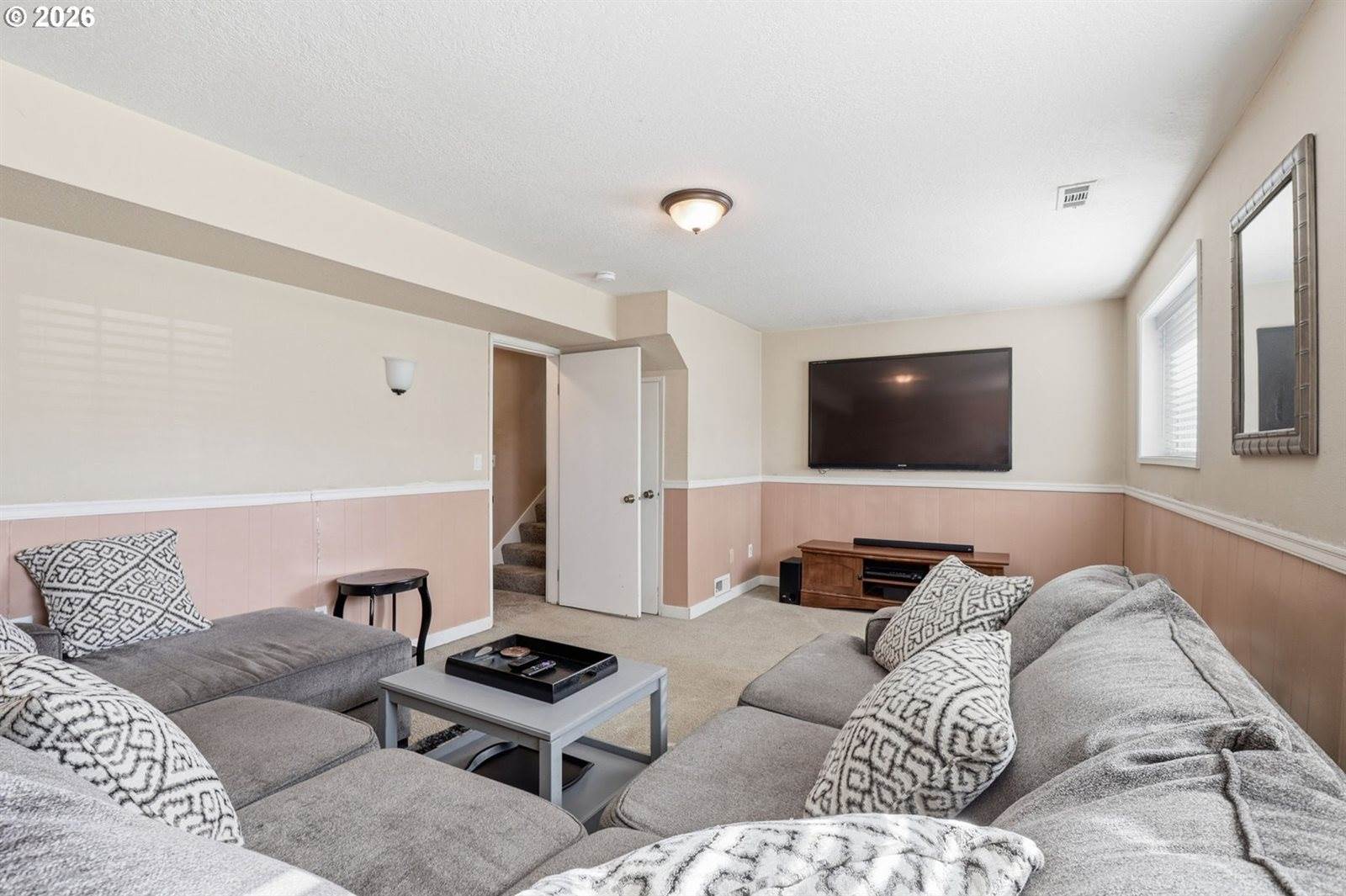 3820 SE Stott Cir, Troutdale, OR 97060