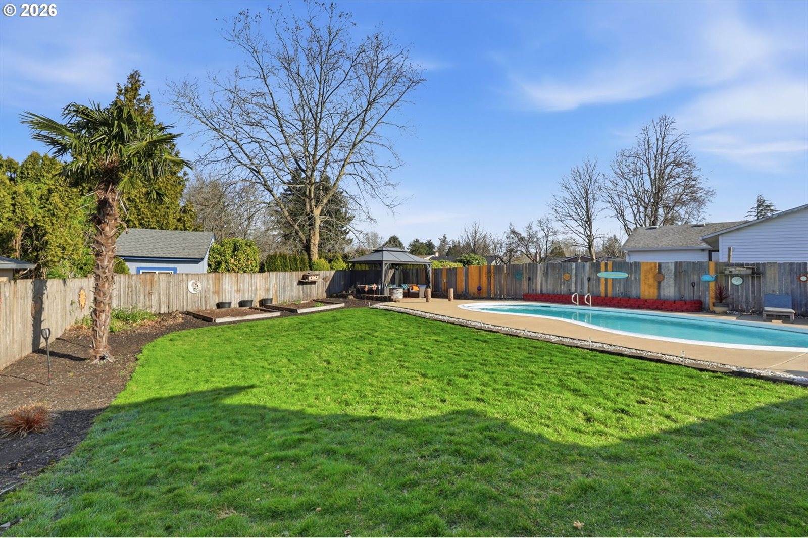 3820 SE Stott Cir, Troutdale, OR 97060